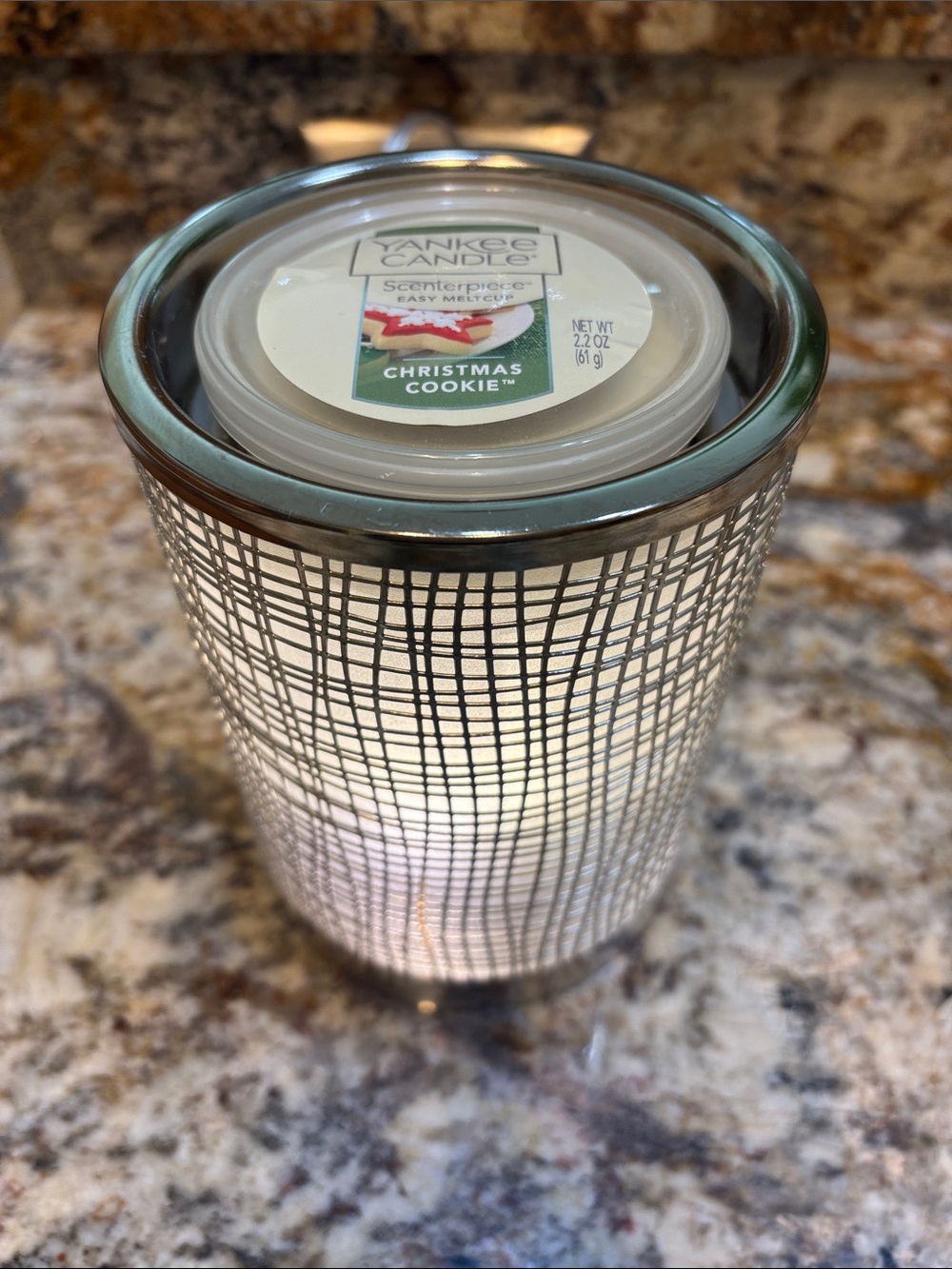 Yankee Candle Crosshatch Silver LED Scenterpiece Light and Electric Wax Warmer